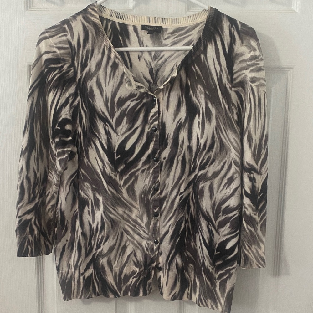 Talbots Black & White zebra print button down sweater PTP abt 20in Large petite